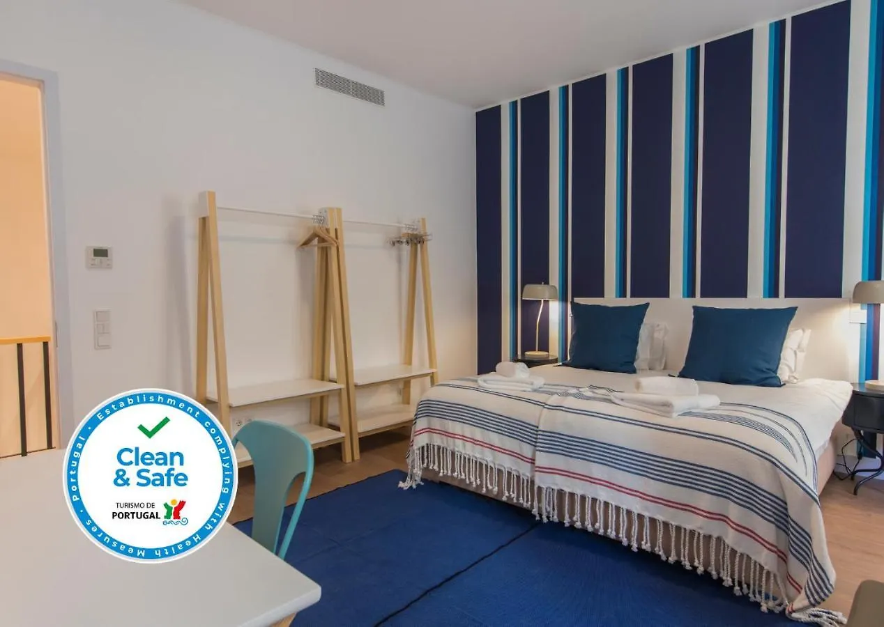 High Ceiling Duplex Apartment At Cais Do Sodre Lisbon