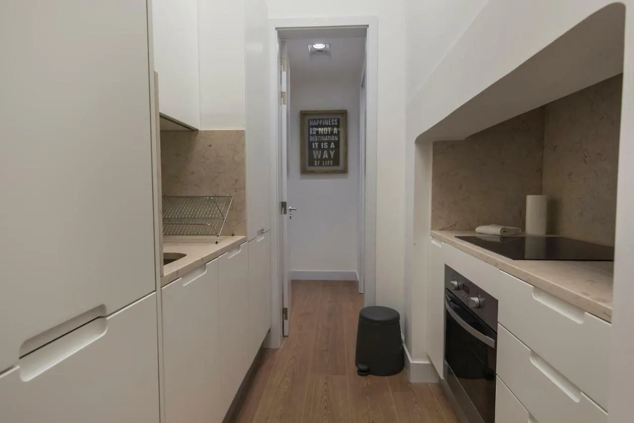 High Ceiling Duplex Apartment At Cais Do Sodre Lisbon