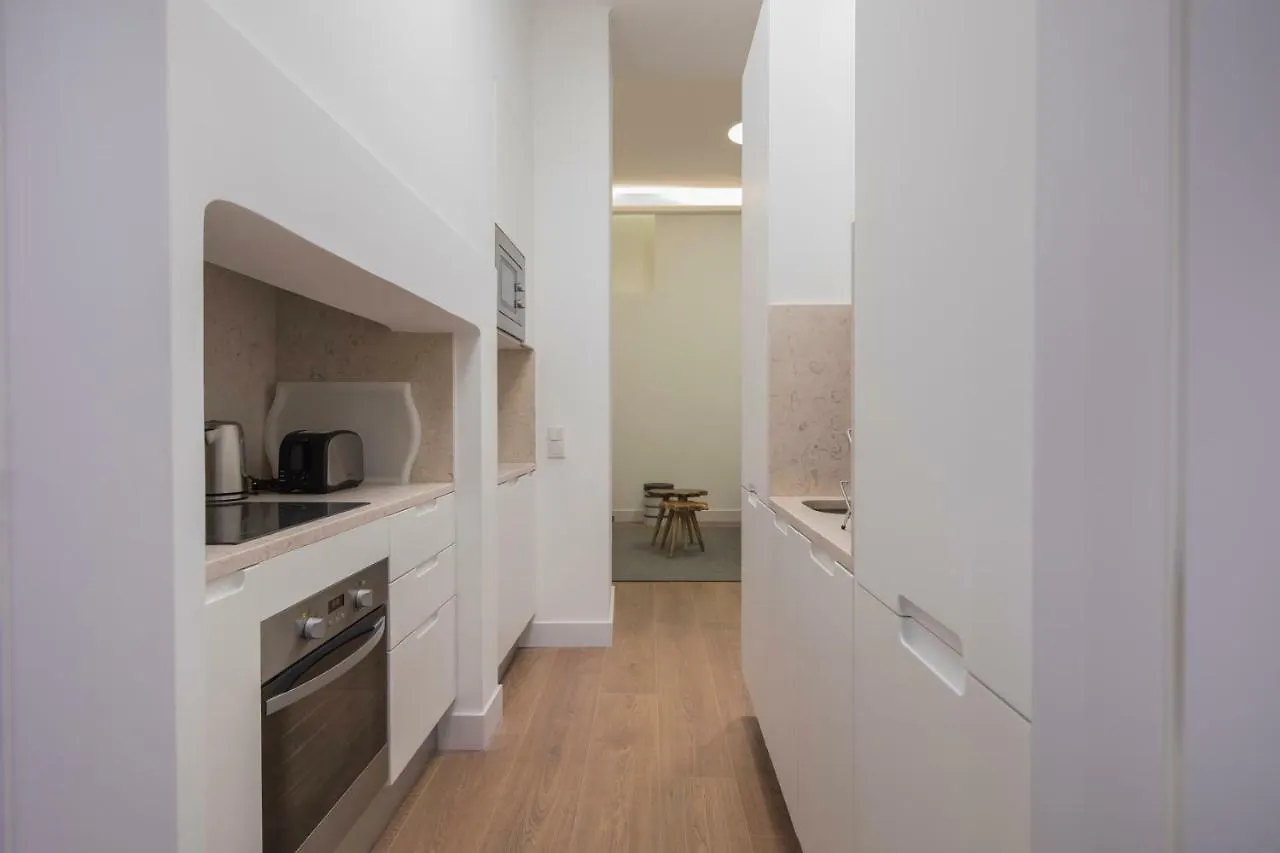 High Ceiling Duplex Apartment At Cais Do Sodre Lisbon 0*,  Portugal