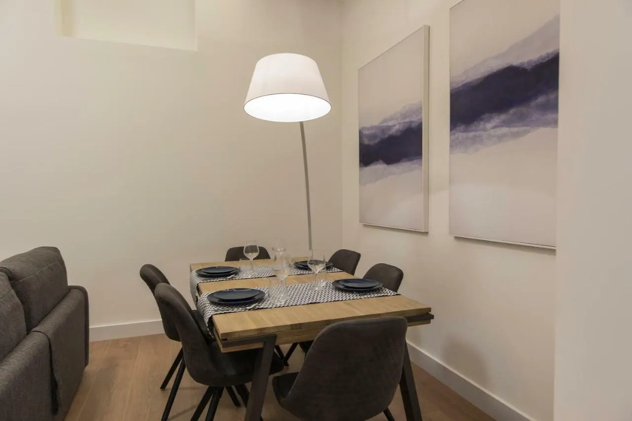 High Ceiling Duplex Apartment At Cais Do Sodre Lisbon Portugal