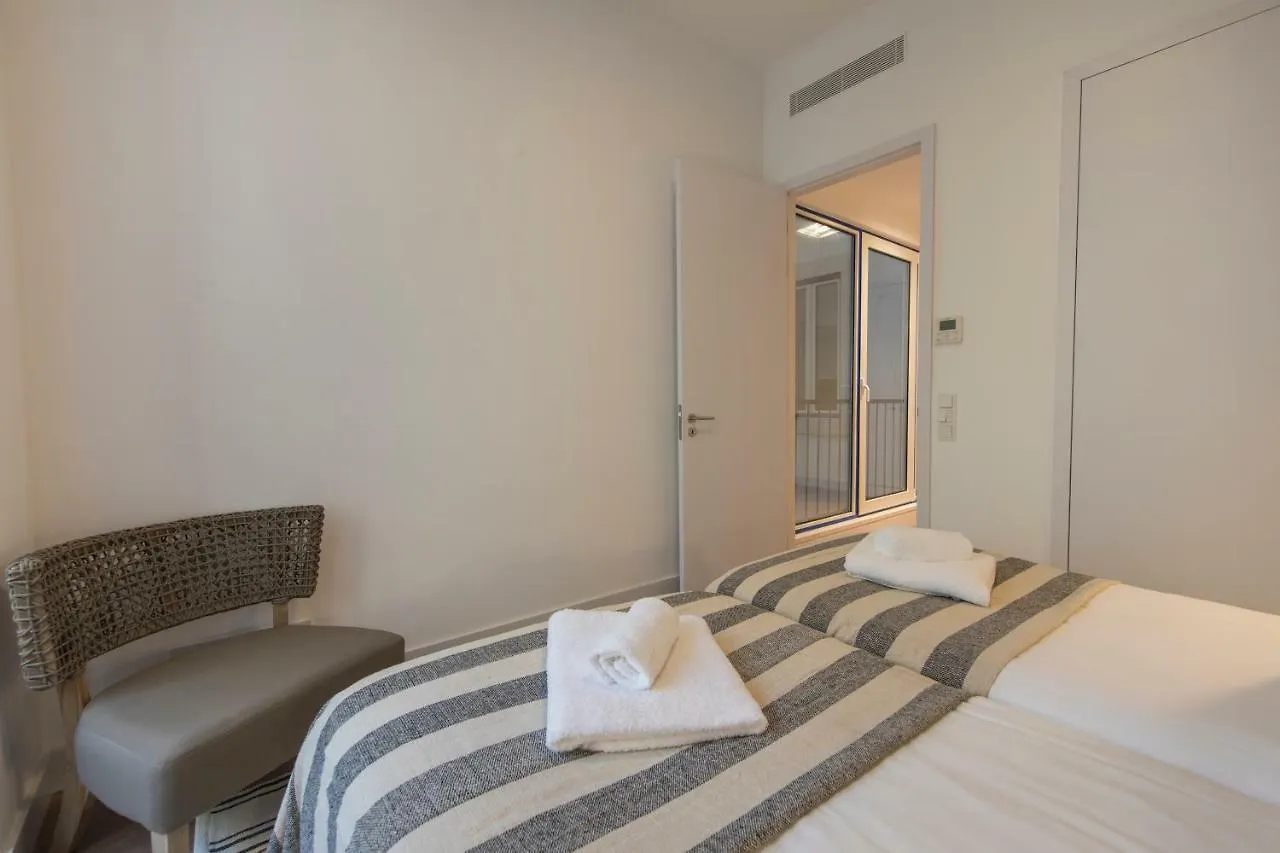 High Ceiling Duplex Apartment At Cais Do Sodre Lisbon Portugal